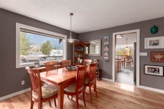 Photo 3: 41362 DRYDEN Road in Squamish: Brackendale House for sale in "BRACKENDALE" : MLS®# R2539818