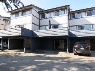 Photo 1: E 4845 LINDEN Drive in Delta: Hawthorne Townhouse for sale (Ladner)  : MLS®# R2309767