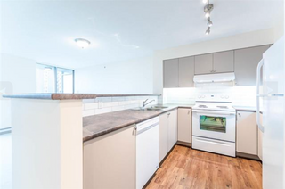Photo 4: 707 1277 Nelson Street in Vancouver: West End VW Condo for sale (Vancouver West)  : MLS®# R2140105