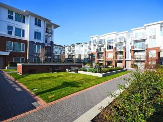 Photo 13: 323 9388 MCKIM Way in Richmond: West Cambie Condo for sale in "Mayfair" : MLS®# V1043089