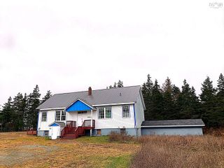Photo 1: 17311 Highway 7 in Tangier: 35-Halifax County East Residential for sale (Halifax-Dartmouth)  : MLS®# 202227409