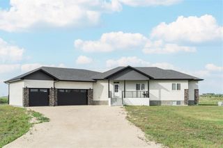 Main Photo: 365 JACKMAN Road: West St Paul Residential for sale (R15)  : MLS®# 202300956
