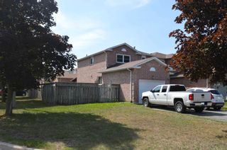 Photo 1: 42 Poolton Crescent in Clarington: Courtice House (2-Storey) for sale : MLS®# E4869220