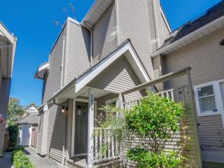 Photo 1: 3639 W 2ND Avenue in Vancouver: Kitsilano 1/2 Duplex for sale (Vancouver West)  : MLS®# R2102670
