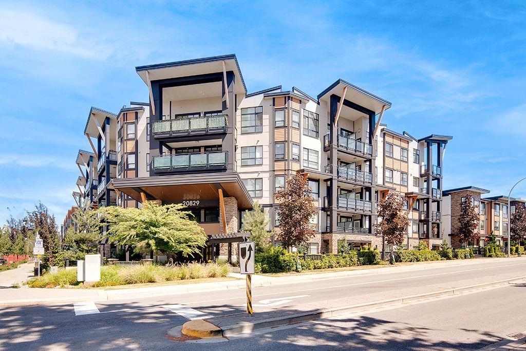 Main Photo: 504 20829 77A Avenue in Langley: Willoughby Heights Condo for sale in "The Wex" : MLS®# R2627412