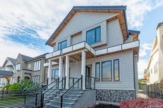 Photo 2: 2866 W 23RD Avenue in Vancouver: Arbutus 1/2 Duplex for sale in "Arbutus Ridge" (Vancouver West)  : MLS®# R2739546