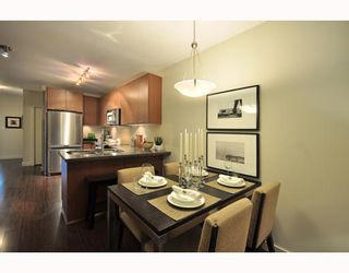 Photo 3: 203 2008 E 54TH Avenue in Vancouver: Fraserview VE Condo for sale in "CEDAR 54" (Vancouver East)  : MLS®# V798587