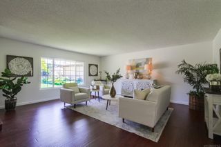 Photo 3: PACIFIC BEACH House for sale : 4 bedrooms : 5320 Westknoll Lane in San Diego