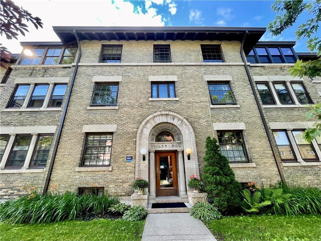 Main Photo: 6 544 Wardlaw Avenue in Winnipeg: Osborne Village Condominium for sale (1B)  : MLS®# 202218452