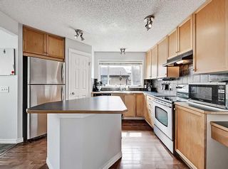 Photo 13: 141 Prestwick Heights SE in Calgary: McKenzie Towne Detached for sale : MLS®# A2121203