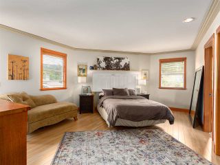 Photo 9: 2555 JURA Crescent in Squamish: Garibaldi Highlands House for sale : MLS®# R2176752