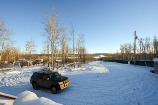 Photo 15: 13326 HIGHLEVEL Crescent: Charlie Lake Manufactured Home for sale (Fort St. John (Zone 60))  : MLS®# R2126238