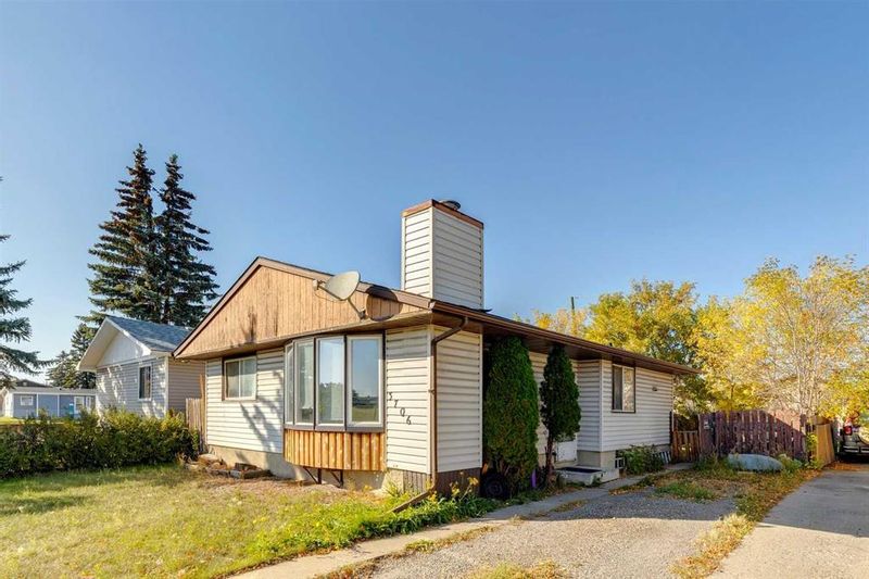 FEATURED LISTING: 3706 Dover Ridge Drive Southeast Calgary