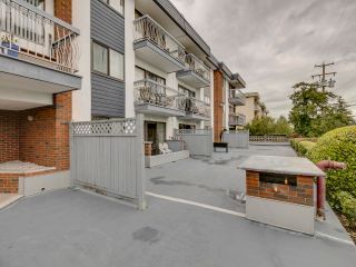 Photo 3: 305 1045 HOWIE Avenue in Coquitlam: Central Coquitlam Condo for sale in "Villa Borghese" : MLS®# R2706286