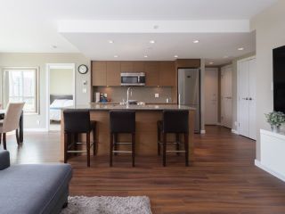 Photo 7: 401 135 E 17TH Street in North Vancouver: Central Lonsdale Condo for sale in "Local on Lonsdale" : MLS®# R2776162