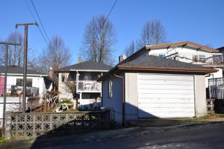 Photo 2: 2534 E 6TH Avenue in Vancouver: Renfrew VE House for sale (Vancouver East)  : MLS®# R2640273
