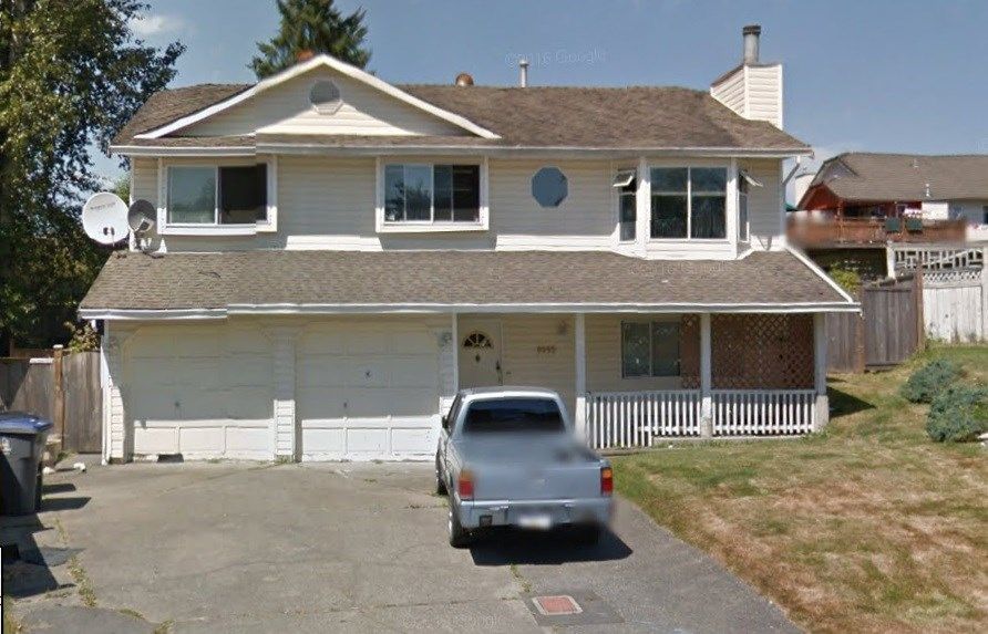 Main Photo: 8955 140A Street in Surrey: Bear Creek Green Timbers House for sale in "Bear Creek" : MLS®# R2126634