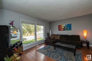 Photo 3: 17230 104 Street in Edmonton: Zone 27 House Half Duplex for sale : MLS®# E4316295