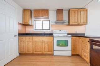 Photo 7: 278 201 CAYER Street in Coquitlam: Maillardville Manufactured Home for sale in "WILDWOOD PARK" : MLS®# R2849768
