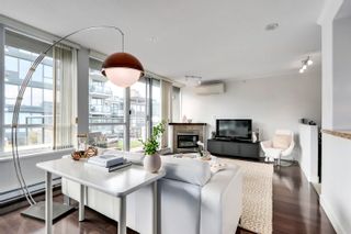Photo 2: 502 1450 W 6TH Avenue in Vancouver: Fairview VW Condo for sale (Vancouver West)  : MLS®# R2812483