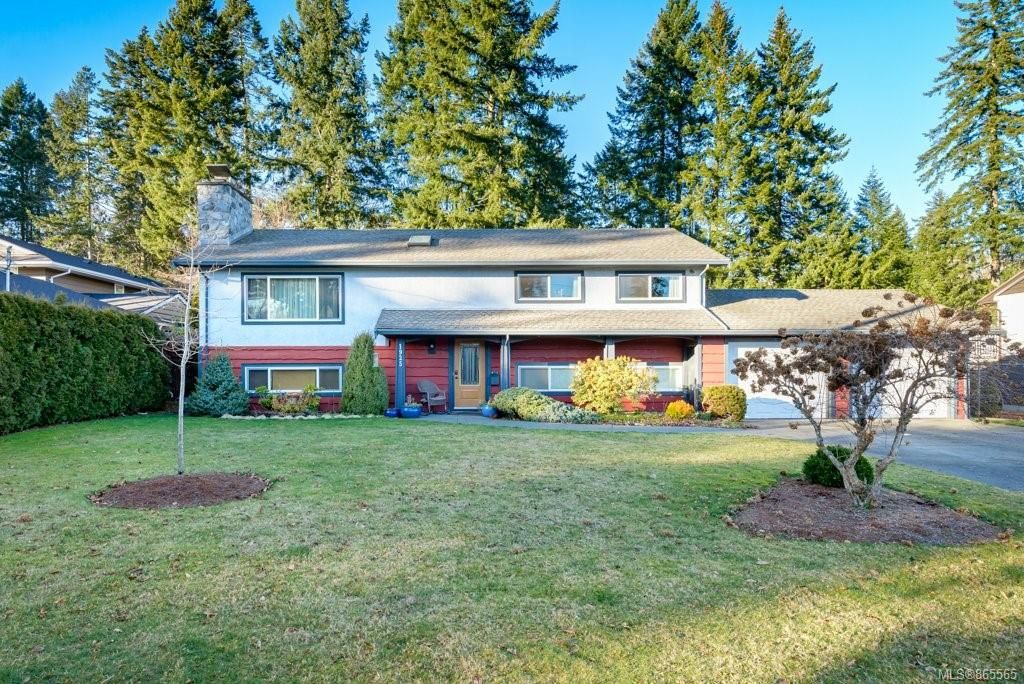 Main Photo: 1925 Robert Lang Dr in Courtenay: CV Courtenay City House for sale (Comox Valley)  : MLS®# 865565