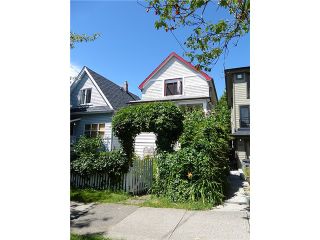 Photo 16: 1955 CHARLES Street in Vancouver: Grandview VE House for sale (Vancouver East)  : MLS®# V1089670