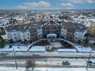 Photo 4: 212 5213 61 Street: Red Deer Apartment for sale : MLS®# A2013460