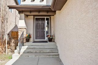 Photo 4: 84 Everbrook Drive SW in Calgary: Evergreen Detached for sale : MLS®# A2117558