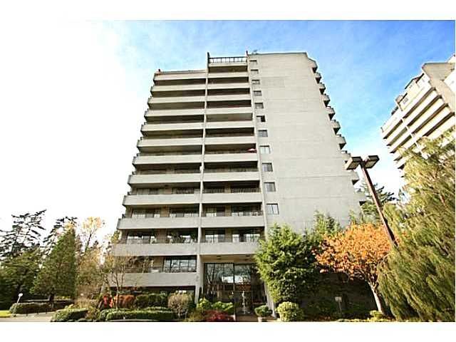 Main Photo: 302 4194 MAYWOOD Street in Burnaby: Metrotown Condo for sale in "PARK AVENUE TOWERS" (Burnaby South)  : MLS®# V1063946
