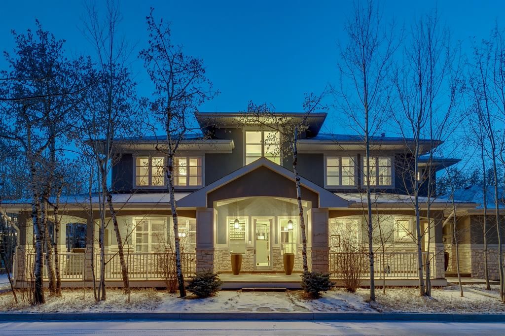 Main Photo: 34 Posthill Drive SW in Calgary: Springbank Hill Detached for sale : MLS®# A1195080