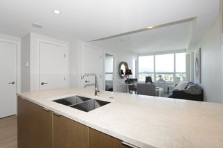 Photo 13: 2110 125 E 14TH Street in North Vancouver: Central Lonsdale Condo for sale : MLS®# R2216081