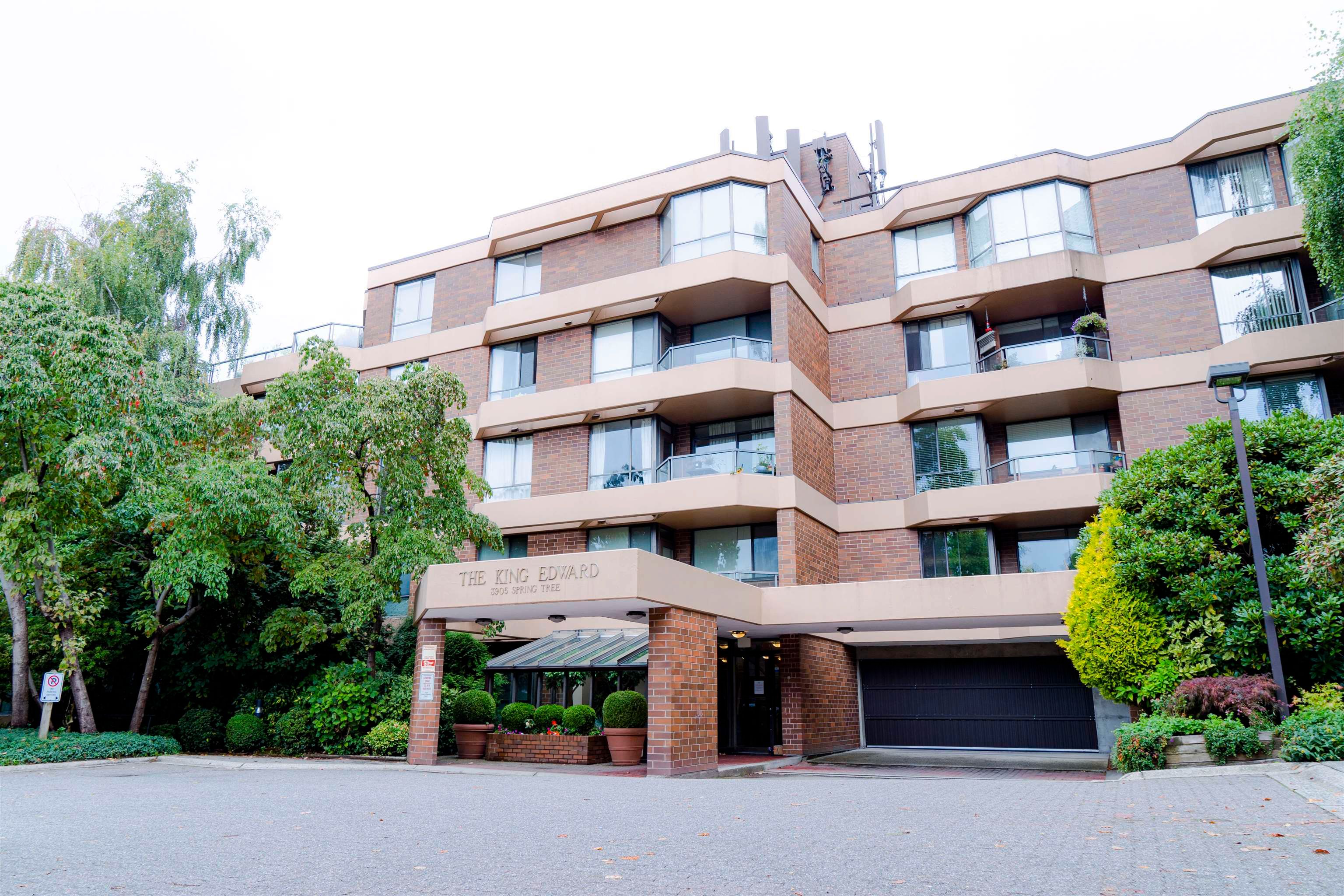 Main Photo: 411 3905 SPRINGTREE DRIVE in Vancouver: Quilchena Condo for sale (Vancouver West)  : MLS®# R2639405