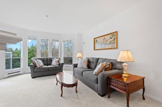 Photo 2: 302 2288 W 12TH Avenue in Vancouver: Kitsilano Condo for sale in "Connaught Point" (Vancouver West)  : MLS®# R2863234