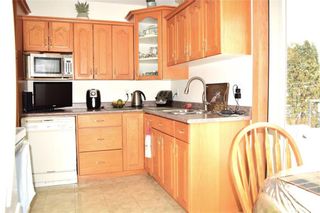 Photo 5: 215 BRITANNIA Avenue in Selkirk: R14 Residential for sale : MLS®# 202300809