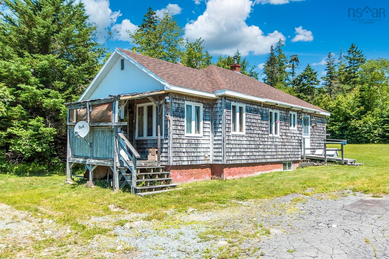 Main Photo: 17 Augusta Lane in Sheet Harbour: 35-Halifax County East Residential for sale (Halifax-Dartmouth)  : MLS®# 202217176