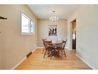 Photo 6: 129 FAIRVIEW Crescent SE in Calgary: Fairview House for sale : MLS®# C4062150