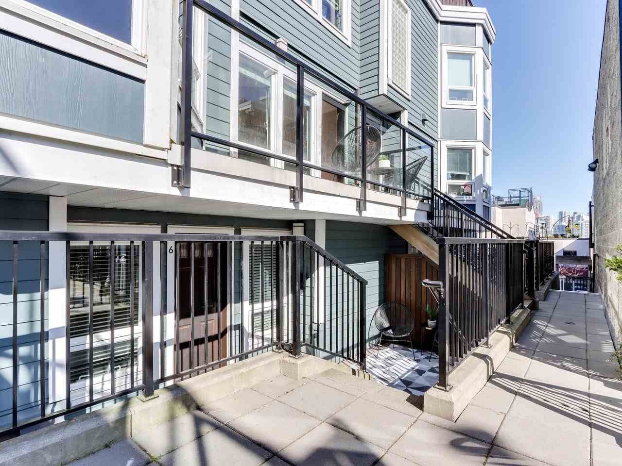 Main Photo: 6 1081 W 8TH Avenue in Vancouver: Fairview VW Townhouse for sale in "TYNSDALE COURT" (Vancouver West)  : MLS®# R2568767