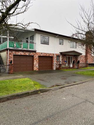 Photo 2: 2208 E 35TH Avenue in Vancouver: Victoria VE House for sale (Vancouver East)  : MLS®# R2527707
