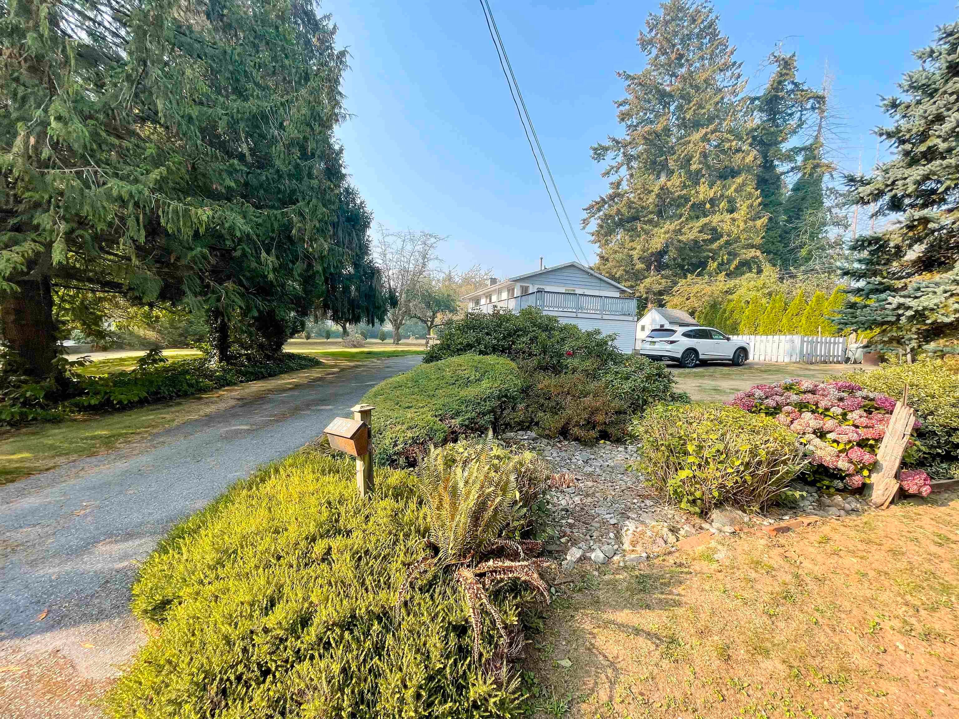 Main Photo: 5665 128A Street in Surrey: Panorama Ridge House for sale : MLS®# R2749862