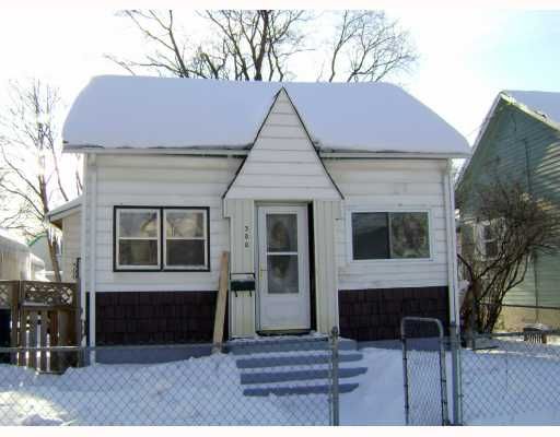 Main Photo:  in WINNIPEG: North End Residential for sale (North West Winnipeg)  : MLS®# 2901056