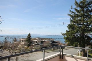 Photo 1: 104 1250 MARTIN Street: White Rock Condo for sale in "The Regency" (South Surrey White Rock)  : MLS®# R2245149