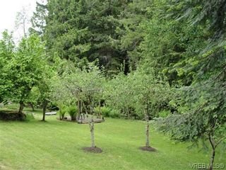 Photo 11: 100 Goward Rd in VICTORIA: SW Prospect Lake House for sale (Saanich West)  : MLS®# 608302
