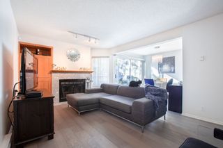 Photo 2: 3412 WEYMOOR Place in Vancouver: Champlain Heights Townhouse for sale in "MOORPARK" (Vancouver East)  : MLS®# R2315321