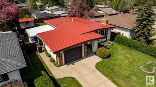 Photo 1: 3520 104 Street in Edmonton: Zone 16 House for sale : MLS®# E4331400