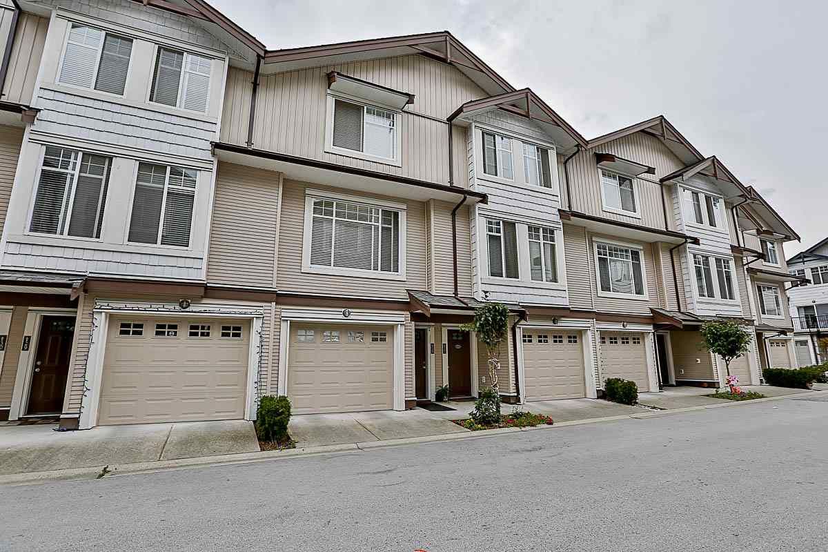 Main Photo: 27 7156 144 STREET in Surrey: East Newton Townhouse for sale : MLS®# R2101962
