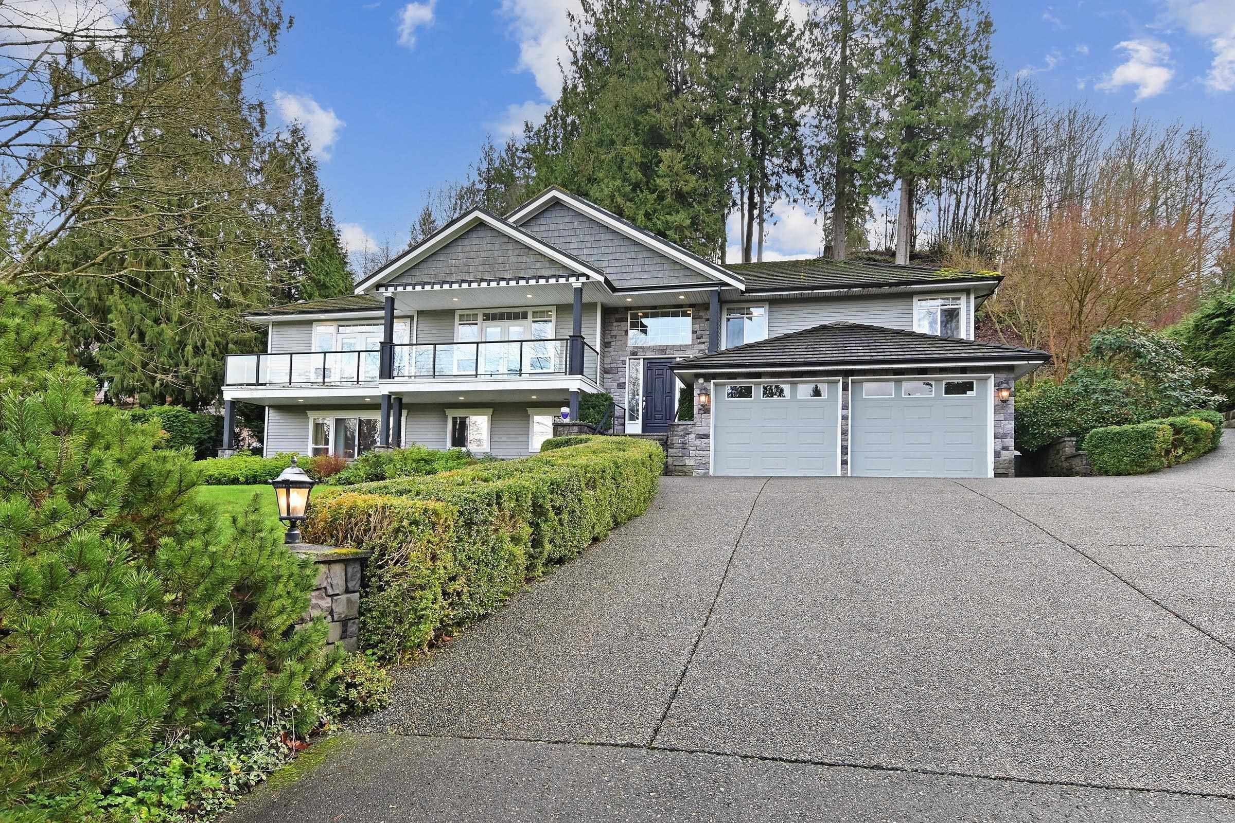 Main Photo: 25760 82 Avenue in Langley: County Line Glen Valley House for sale : MLS®# R2840668