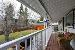 Photo 4: 307 Cantrell Place SW in Calgary: Canyon Meadows Detached for sale : MLS®# A1209933