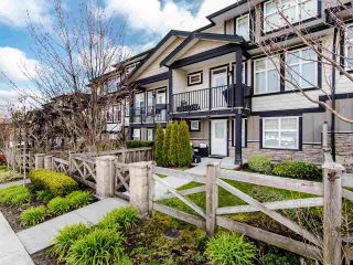Photo 1: 7 6350 142 Street in Surrey: Sullivan Station Townhouse for sale in "Canvas" : MLS®# R2449728