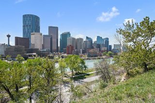 Photo 2: 503 320 Meredith Road NE in Calgary: Crescent Heights Apartment for sale : MLS®# A2048842
