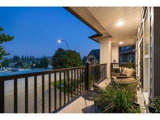 Photo 4: 16917 78A Avenue in Surrey: Fleetwood Tynehead House for sale in "The Links" : MLS®# R2718826